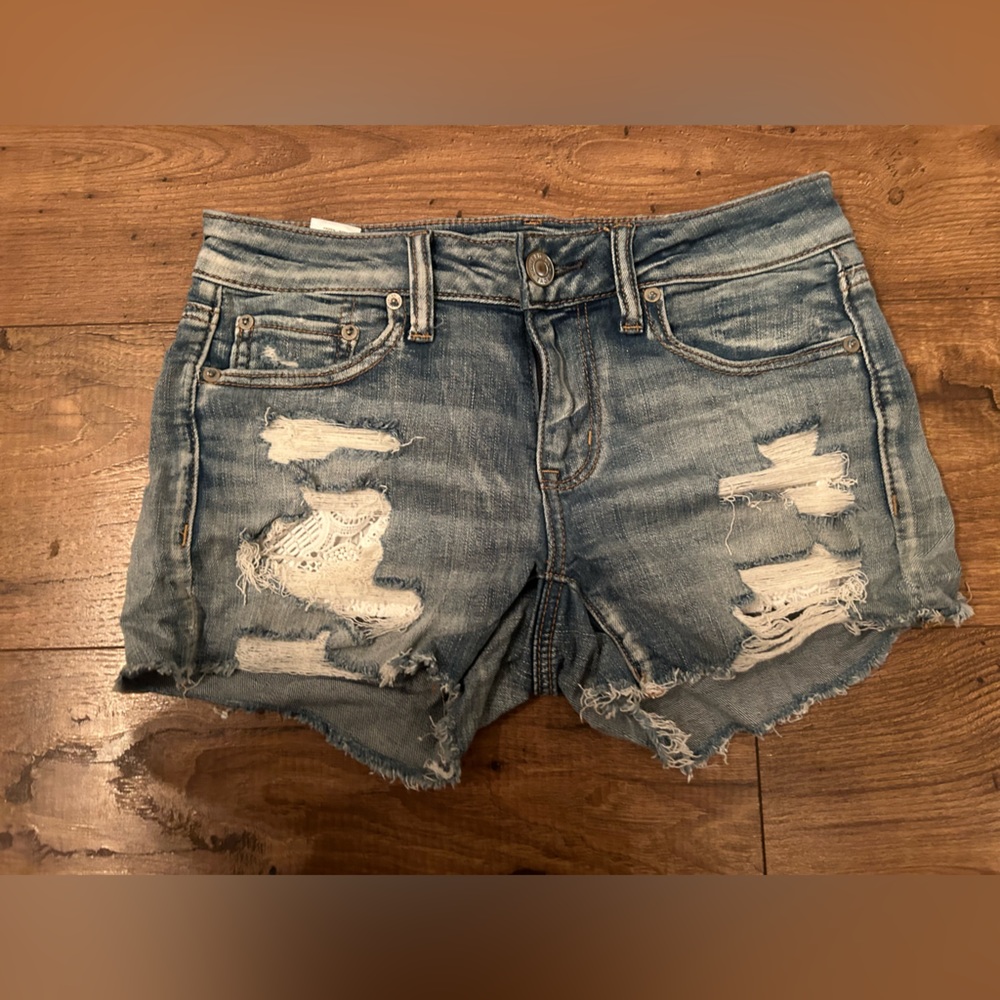 American eagle ripped jeans shorts